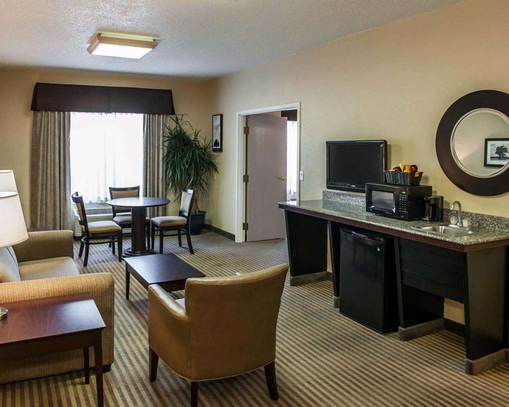 Comfort Suites Lafayette University Area Oda fotoğraf